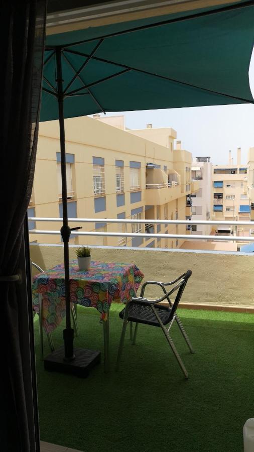 Apartamento 60 M2 En La Playa Torre de Benagalbon Buitenkant foto