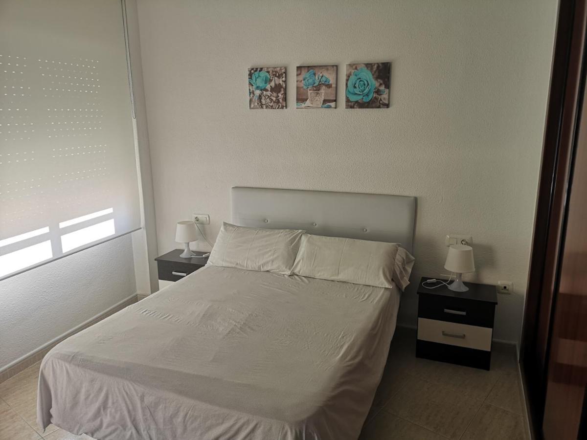 Apartamento 60 M2 En La Playa Torre de Benagalbon Buitenkant foto